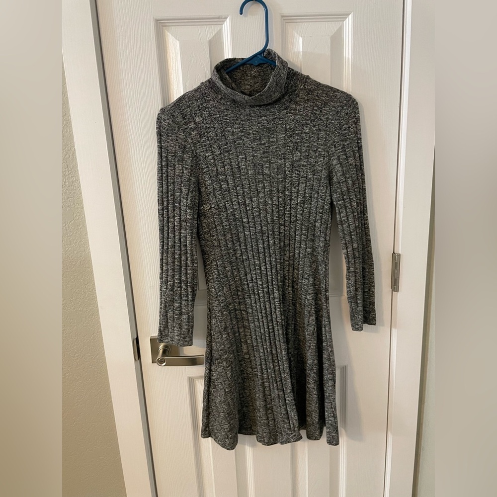 American Eagle cutout back dress
